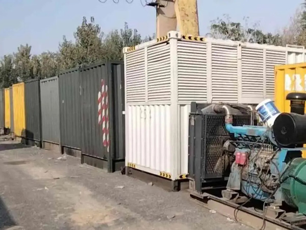 阳江200KW柴油发电机机组每小时油耗是多少?